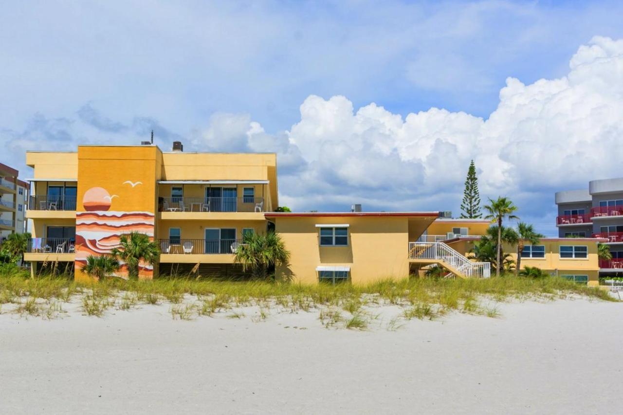 228 Surf Song Resort St. Pete Beach Exterior photo